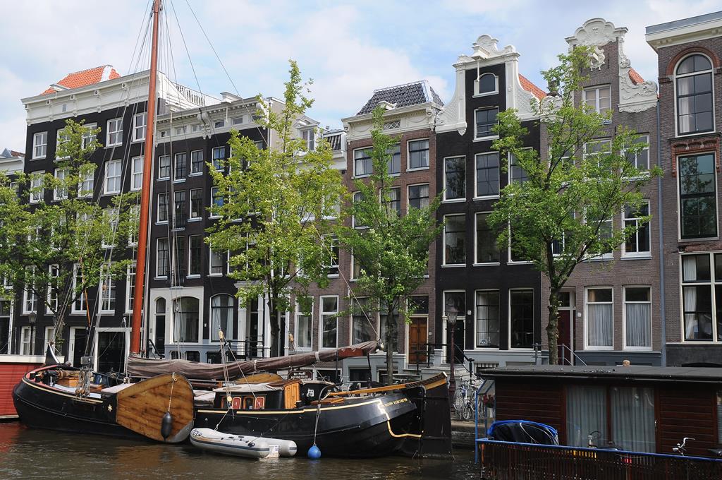 361   Amsterdam